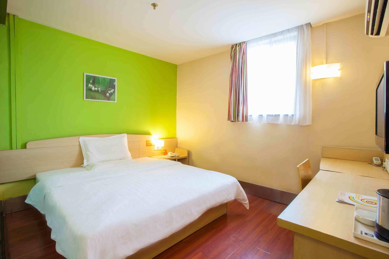 7Days Inn Wuhan Airport Panlong City Esterno foto