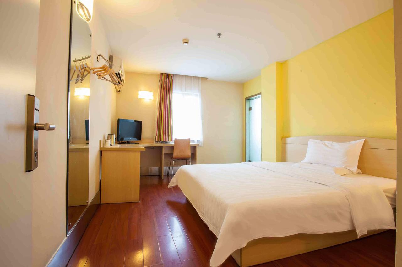 7Days Inn Wuhan Airport Panlong City Esterno foto